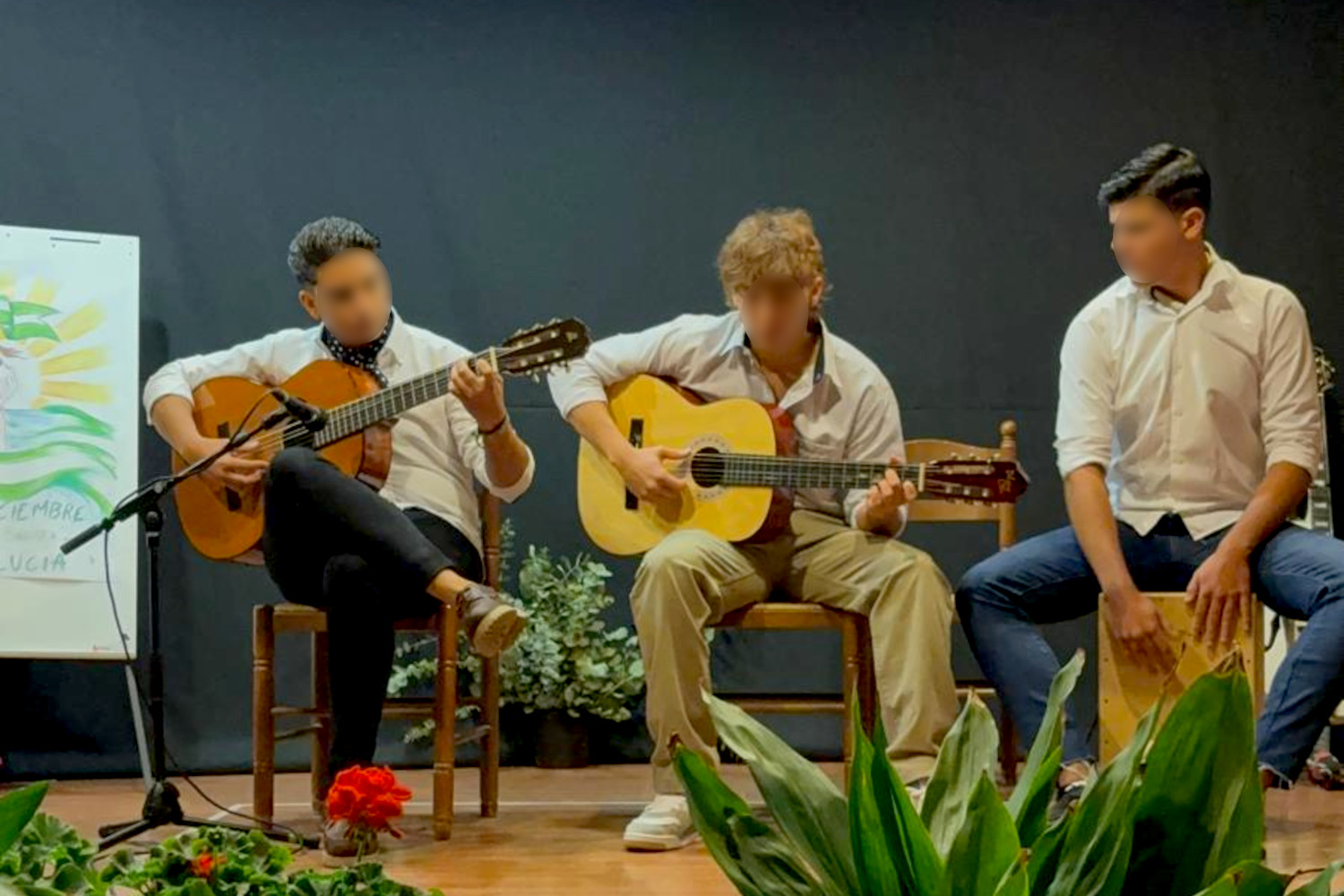 Teatro, música e identidad para conmemorar el Día de la Bandera de Andalucía en el centro ‘Las Lagunillas’