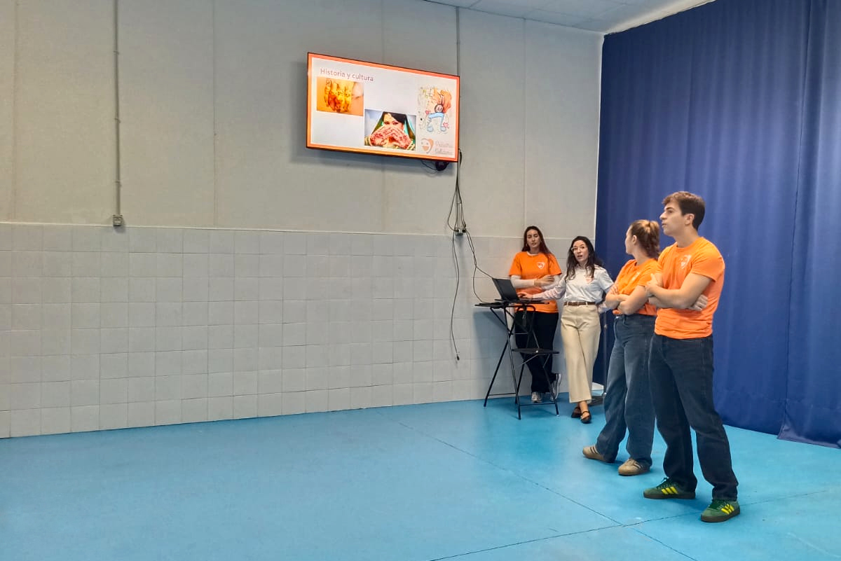 Charla de Pediatría Solidaria en Las Moreras