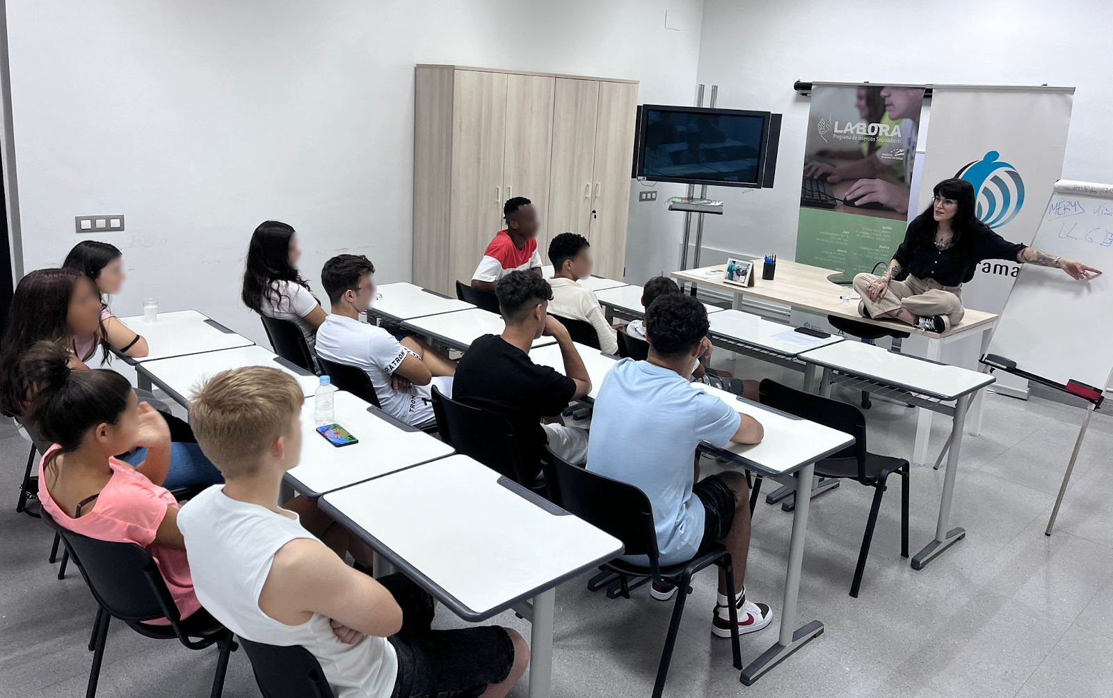 Jóvenes atendidos por Fundación Diagrama en Andalucía realizan varias actividades para conmemorar el Orgullo LGTBI