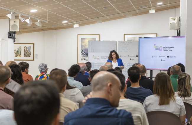 Natalia García, en la presentación de la Jornada ‘Transformación Digital y Tercer Sector de Acción Social: Superando Brechas Digitales’