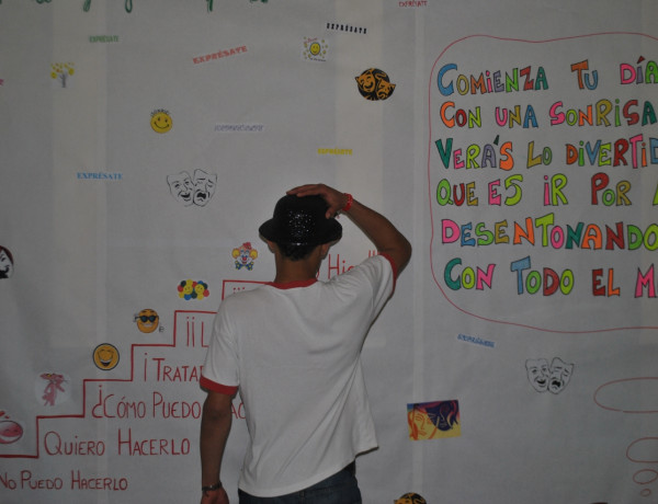 Los jóvenes del centro ‘Virgen de Valvanera’ de Logroño participan en un taller de expresión emocional