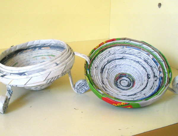 Los menores del centro ‘Pi i Margall’ de Burjassot (Valencia) participan en un taller de reciclaje