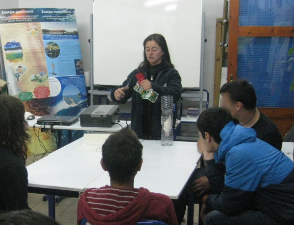Alumnos de los programas socioeducativos de Fundación Diagrama en Cantabria visitan el centro ambiental ‘Los Viveros’