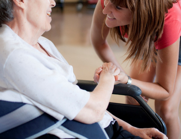 Fundación Diagrama pone en marcha el programa ‘Vivo, mundo creativo’ para mejorar el bienestar de las personas mayores de la residencia ‘Altavida’ de Abanilla (Murcia) y sus cuidadores