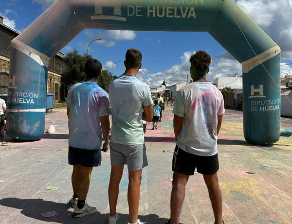 Los tres jóvenes, tras correr en la prueba