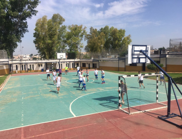 Los menores del centro ‘La Jara’ de Alcalá de Guadaíra (Sevilla) participan en una actividad de convivencia con usuarios de la Asociación Prolaya. Fundación Diagrama. Andalucía 2018.