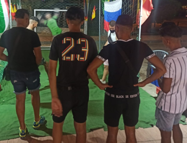El albergue juvenil de Calarreona en Águilas (Murcia) acoge una convivencia en la que participan jóvenes del piso ‘Diagrama Henares’ de Madrid