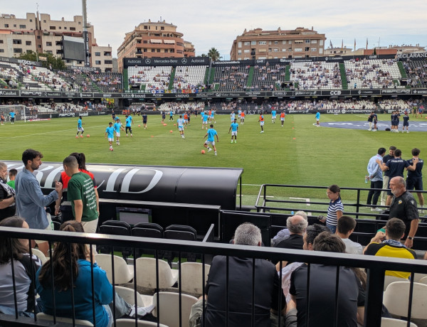 El estadio Castalia, poco antes del inicio del encuentro