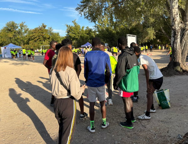 Jóvenes atendidos en hogares de acogida de Madrid participan en una Carrera Solidaria 