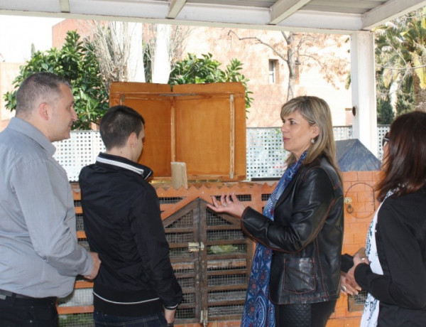 La consellera de Bienestar Social y la directora general de Servicios Sociales y Menor visitan el centro ‘Campanar’ de Valencia