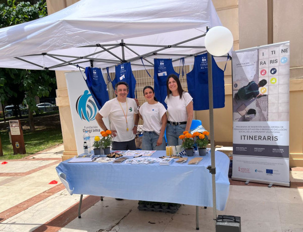 El equipo de Fundación Diagrama asiste a la Feria de las Familias de Benidorm