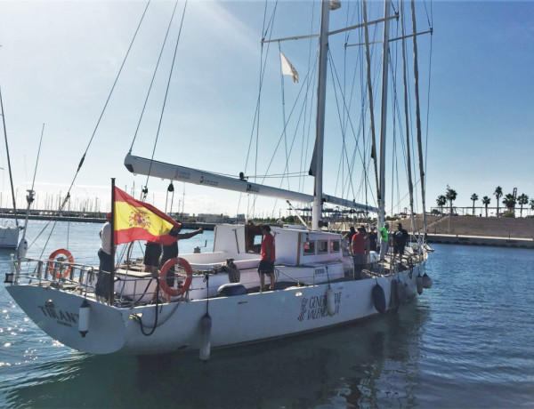 Imagen de la salida de la goleta del puerto de Burriana