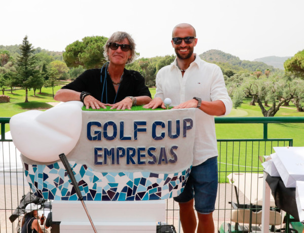Alberto López, de Fundación Diagrama, junto a Gonzalo Fabregat, de Red Nodus en la Golf Cup Empresas 2026