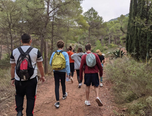 Los jóvenes atendidos en la residencia ‘Mariano Ribera’ de Burjassot (Valencia) descubren el Parque Natural de la Sierra Calderona