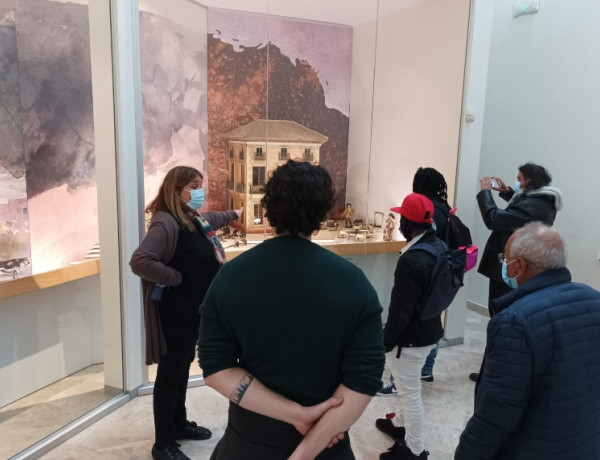 El Museo Salzillo recibe la visita de las personas atendidas en el centro de día ‘Heliotropos’ de Murcia