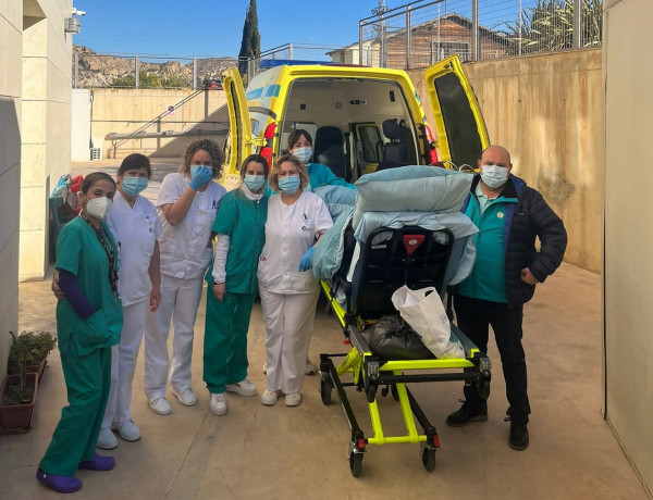 Equipo de Nuevo Azahar y de la Ambulancia del Deseo