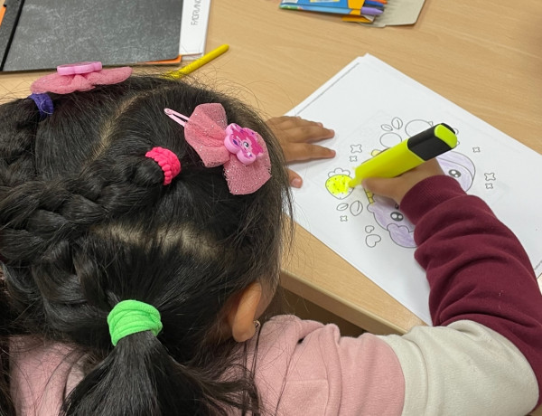 Una de las niñas que hicieron uso del servicio de ludoteca