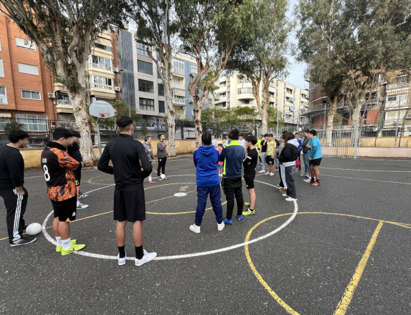 Jóvenes de varios centros se preparan para jugar el torneo