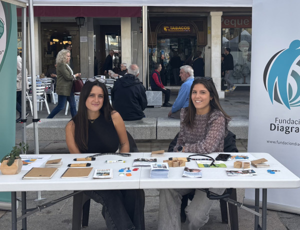 Dos profesionales de Fundación Diagrama, en la jornada informativa de entidades