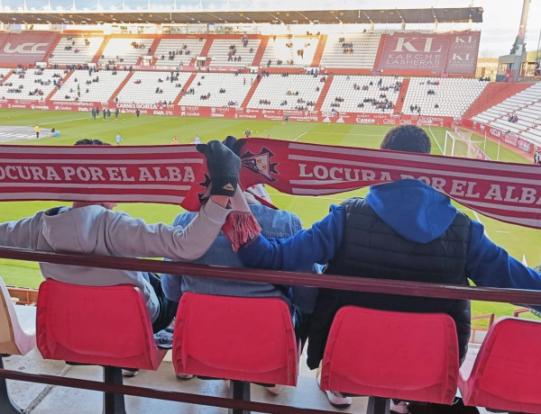 Los tres menores, en el estadio Carlos Belmonte 