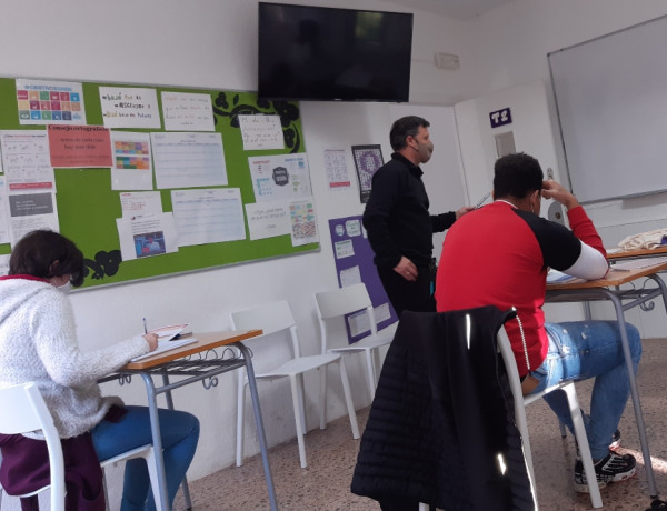 Los jóvenes atendidos en el centro ‘Pi i Margall’ de Burjassot (Valencia) completan con éxito un taller de formación y orientación laboral