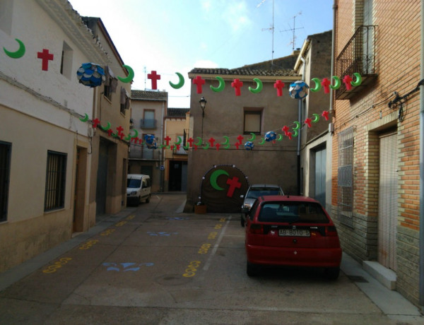Los menores atendidos en el centro de acogida ‘Alácera’ participan en el II concurso ‘Decora tu calle. Engalana Caudete’. Fundación Diagrama. Castilla-La Mancha 2019.