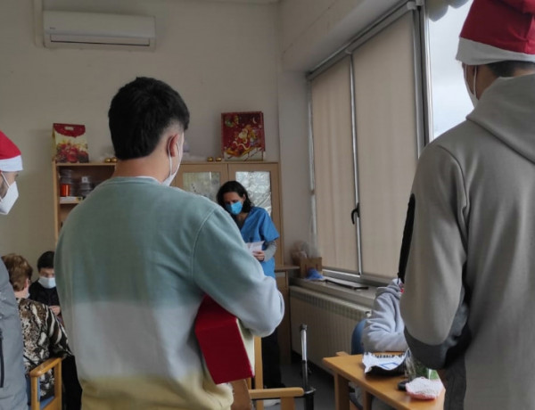 Dos jóvenes y un educador de Monteledo visitan la Residencia de Taboadela