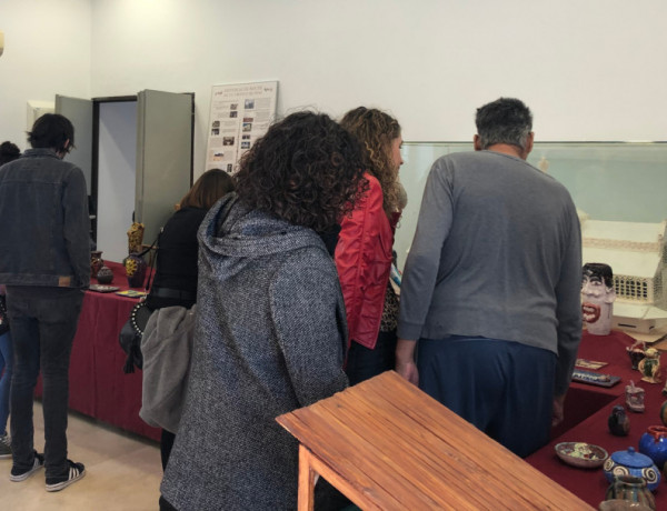 Las personas atendidas en el centro sociosanitario ‘Cristo de los Mineros’ de La Unión (Murcia) exponen sus obras en una muestra de cerámica e historia de Roche. Fundación Diagrama 2019. 