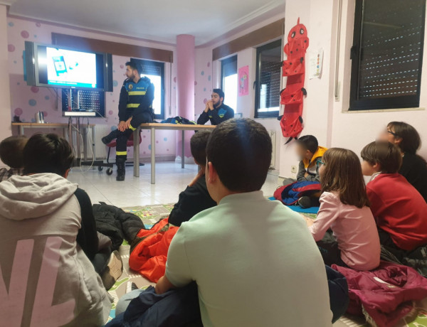 Las personas atendidas en el Programa de Intervención para Hijos e Hijas de Mujeres Víctimas de Violencia de Género de Salamanca asisten a talleres sobre ciberseguridad. Fundación Diagrama. Castilla y León 2020. 