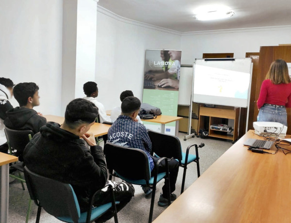 Taller de publicidad sexista en el Programa Labora