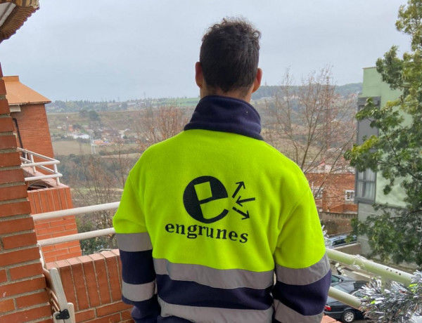 Seis jóvenes atendidos en los servicios de primera acogida ‘Mestral’ y ‘Mestral I’ de Sabadell (Barcelona) consiguen su primer contrato laboral