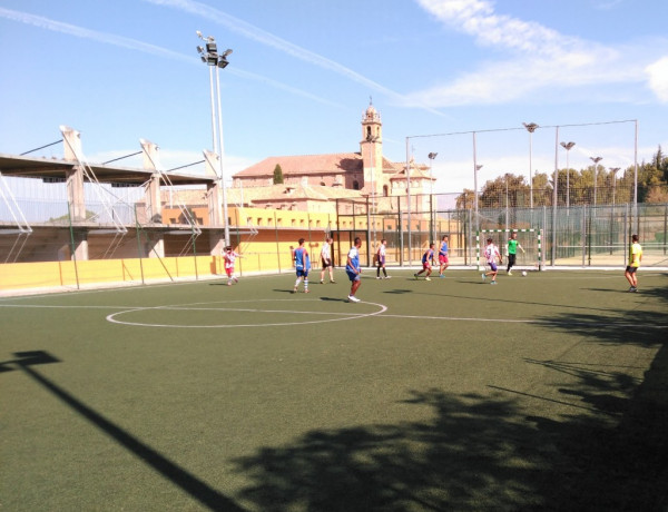 Menores de los centros ‘San Miguel’ de Granada, ‘Las Lagunillas’ de Jaén y ‘Medina Azahara’ de Córdoba participan en un torneo deportivo