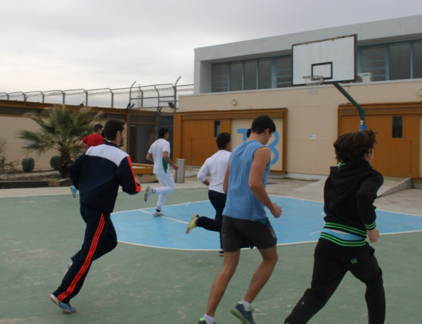 Los menores del centro ‘Las Lagunillas’ de Jaén participan en pruebas deportivas y culturales para celebrar el Día de Andalucía