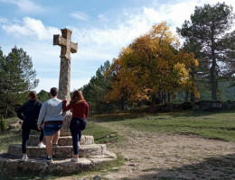 Tres menores, durante su excursión por el Parque Natural del Penyagolosa