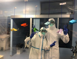 Los menores atendidos en el centro ‘Odiel’ de Huelva participan en la elaboración y  envío de 750 mariposas de papel con mensajes de ánimo. Fundación Diagrama. 2020