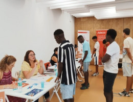 Una veintena de jóvenes del Programa 'Labora' de Málaga participan en la II Jornada de Empleo ‘Ocúpate’, centrada en el sector de la hostelería