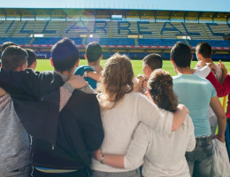 Los jóvenes del centro 'Pi Gros' visitaron el campo del Villarreal CF