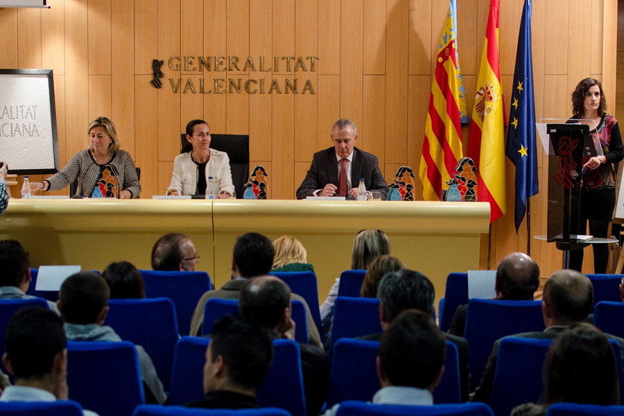 La Generalitat Valenciana premia a dos menores atendidos por Fundación Diagrama