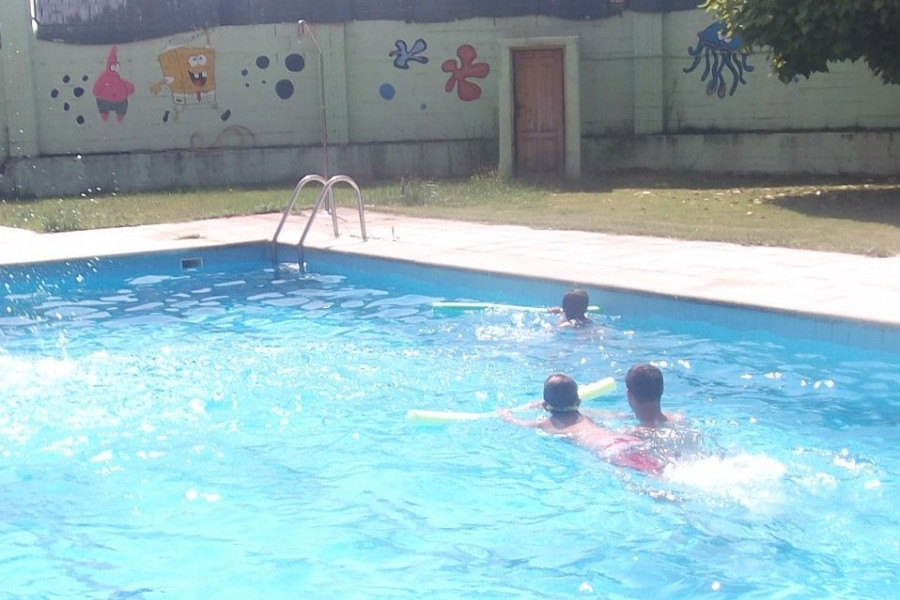 Los menores de la residencia ‘Iregua’ de Logroño participan en unas acuaolimpiadas de verano