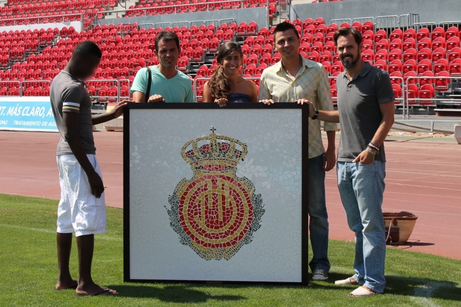 Menores atendidos por Fundación Diagrama en Baleares realizan un mural para la Fundació Reial Mallorca por su colaboración en programas educativos