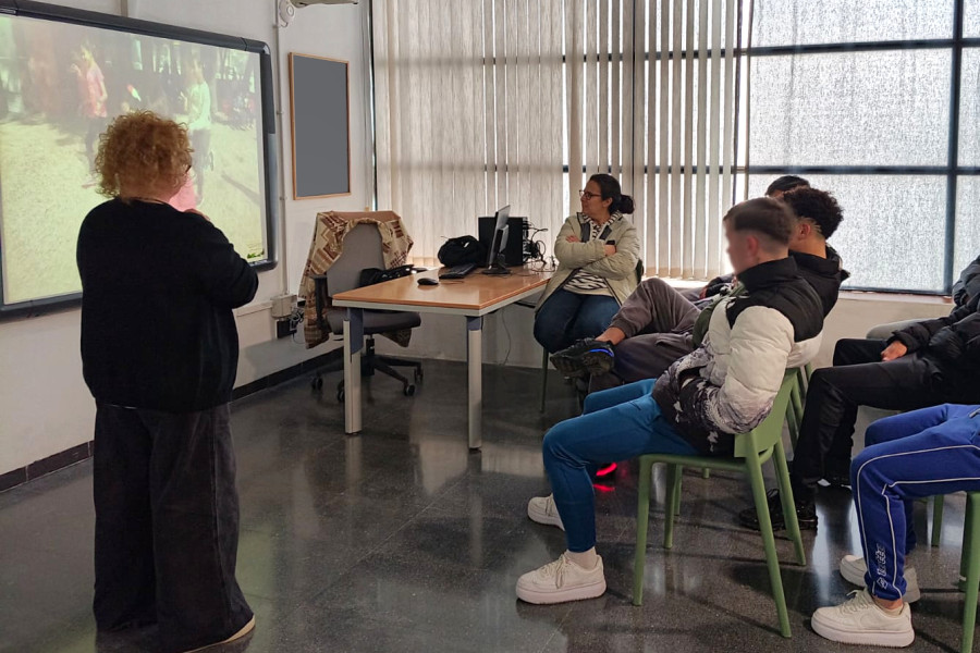 Charla de Assido en Las Moreras