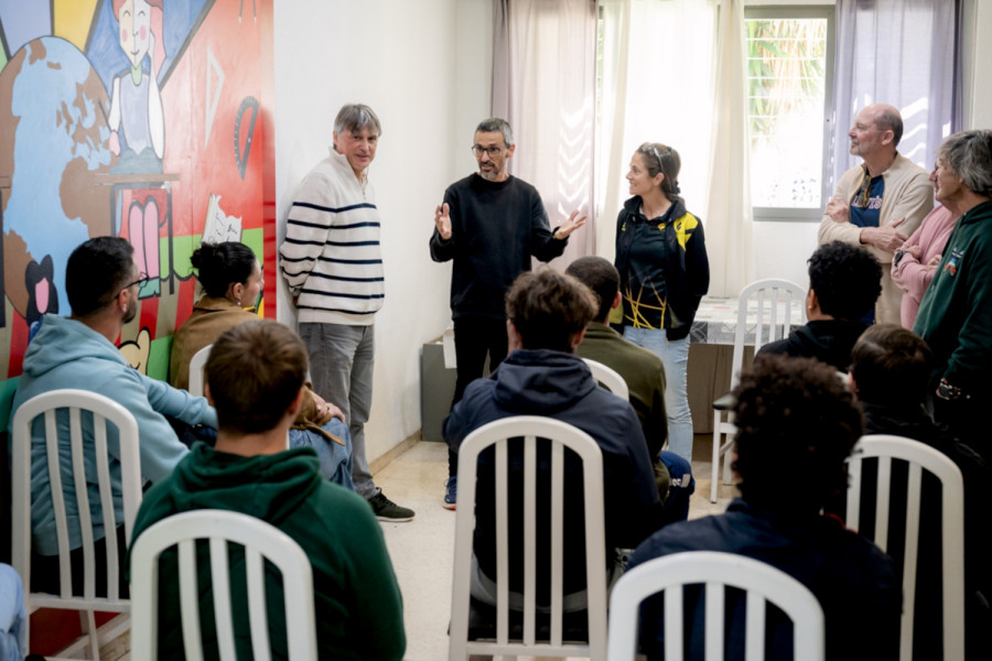 Voluntariado deportivo, una vía de inclusión para jóvenes de ‘Pi Gros’ en la Carrera de las Empresas de Castellón