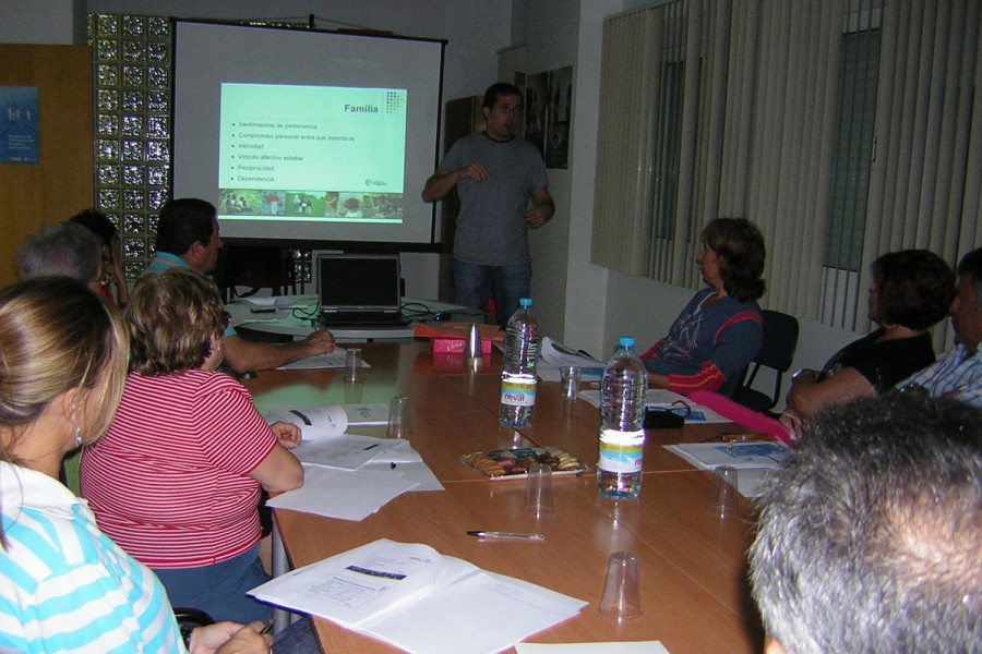 Clausura de la Escuela de Padres 2010-2011 en el Centro 'La Villa' de Villena, Alicante