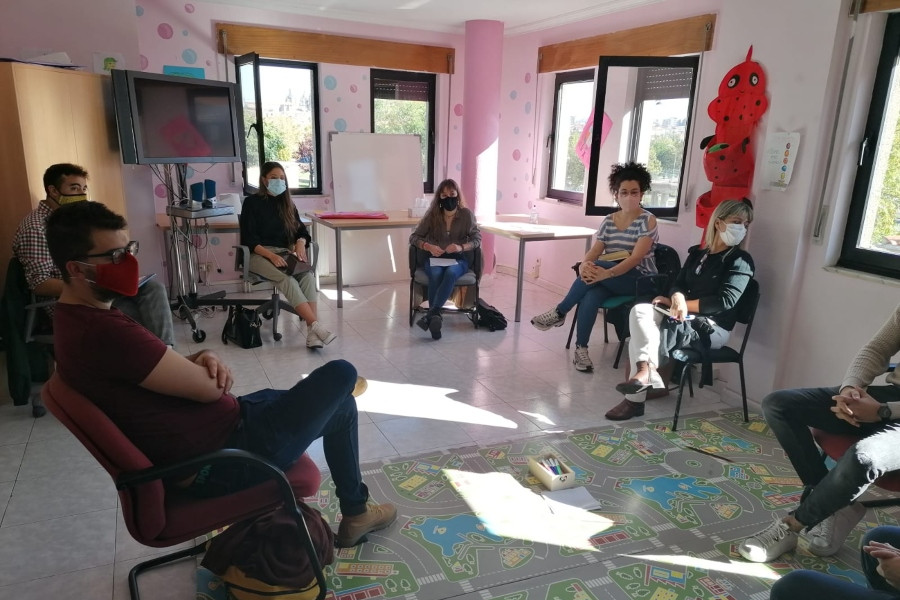 El equipo de profesionales del Hogar de Acogida ‘Arribes del Tormes’ de Salamanca realiza un curso de formación sobre situaciones de conflicto