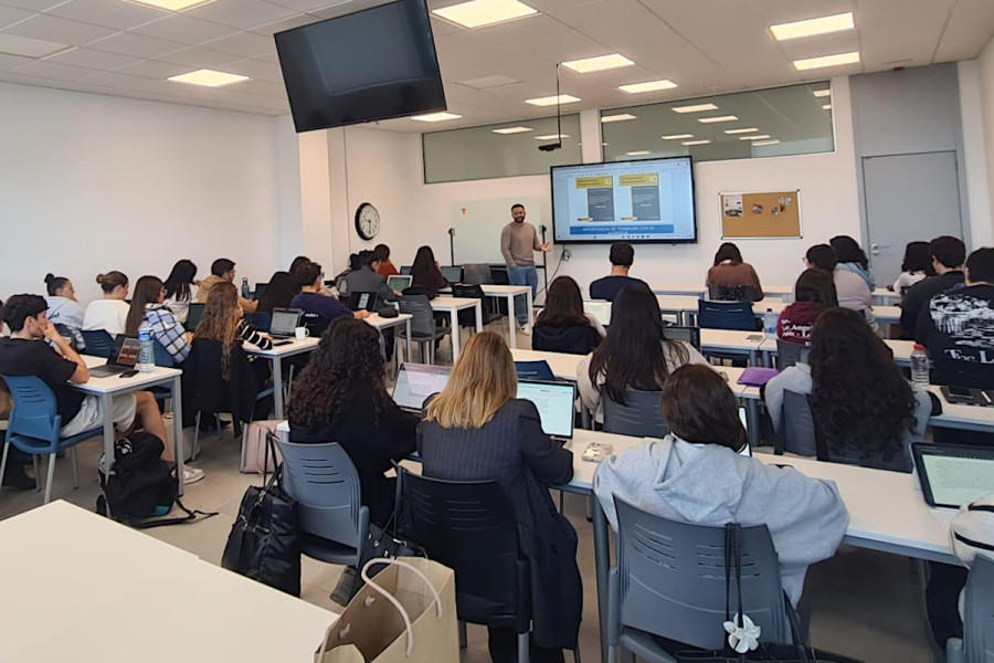 Charla para el alumnado de Psicología de la Universidad Fernando Pessoa