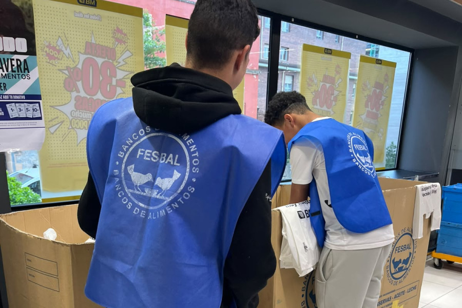 El hogar ‘El Acebo’ participa por cuarto año consecutivo en la campaña del Banco de Alimentos de Cantabria