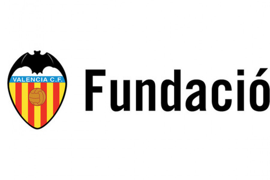 La escuela sociodeportiva de fútbol de Fundació Valencia inaugura un nuevo curso