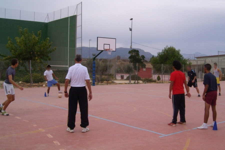 Fundación Diagrama y Fundación Real Madrid colaboran para desarrollar la segunda escuela de fútbol del centro ‘Els Reiets’ de Alicante