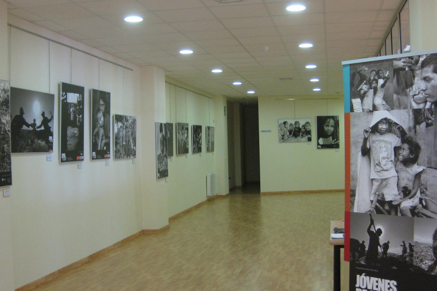 La exposición ‘Jóvenes de otros Mundos’, del Programa de sensibilización de Fundación Diagrama, se expone durante el mes de Julio en La Casa de Cultura de Suances (Cantabria)