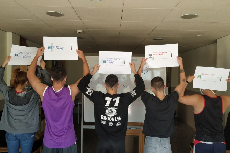 Los jóvenes atendidos en el centro educativo ‘Virgen de Valvanera’ de Logroño participan en una actividad sobre los Objetivos de Desarrollo Sostenible de las Naciones Unidas. Fundación Diagrama. Castilla y León 2020.